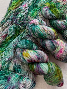 O Tannenbaum /// Pre-Order - Ruby and Roses Yarn - Hand Dyed Yarn